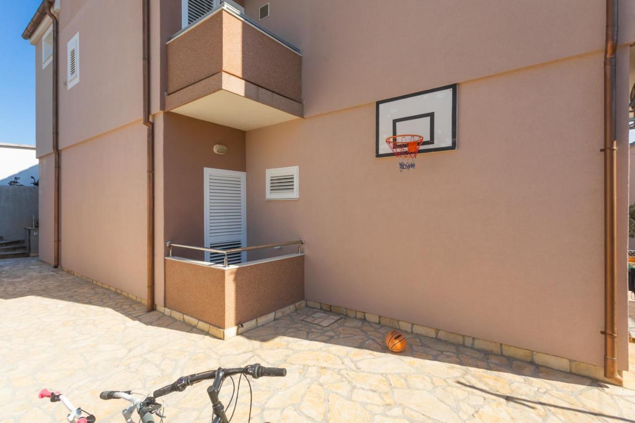 Apartment Exclusive View Шибеник Екстер'єр фото
